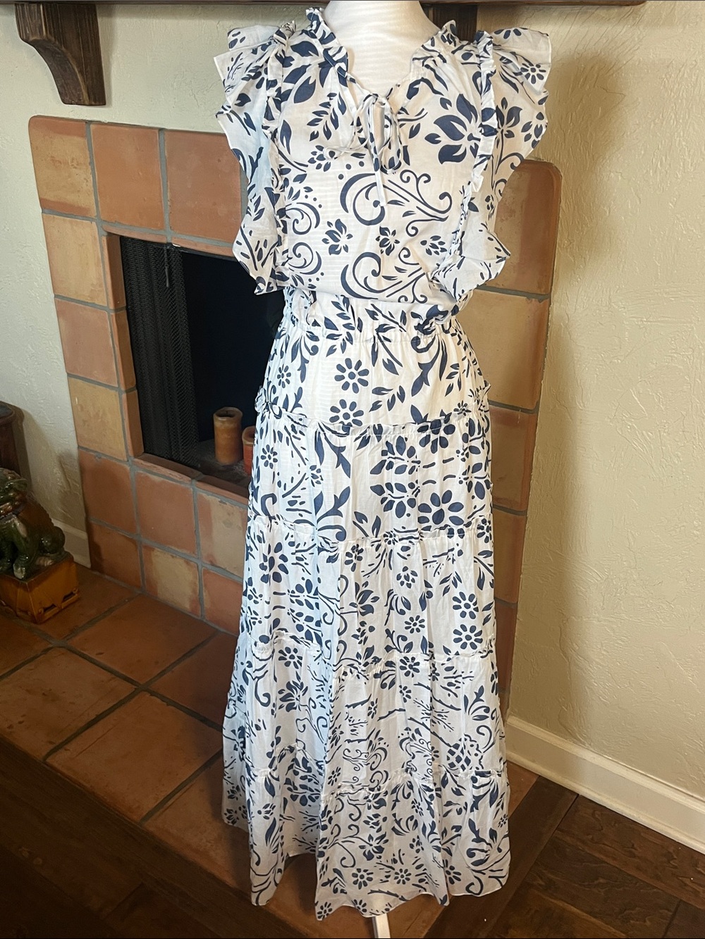 Lauren Ralph Lauren Blue/White Floral Cotton Voile Tiered Maxi Dress, size 16